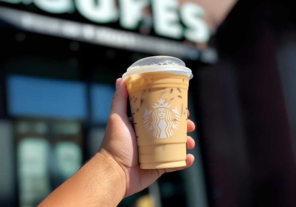 Iced Vanilla Oat Latte